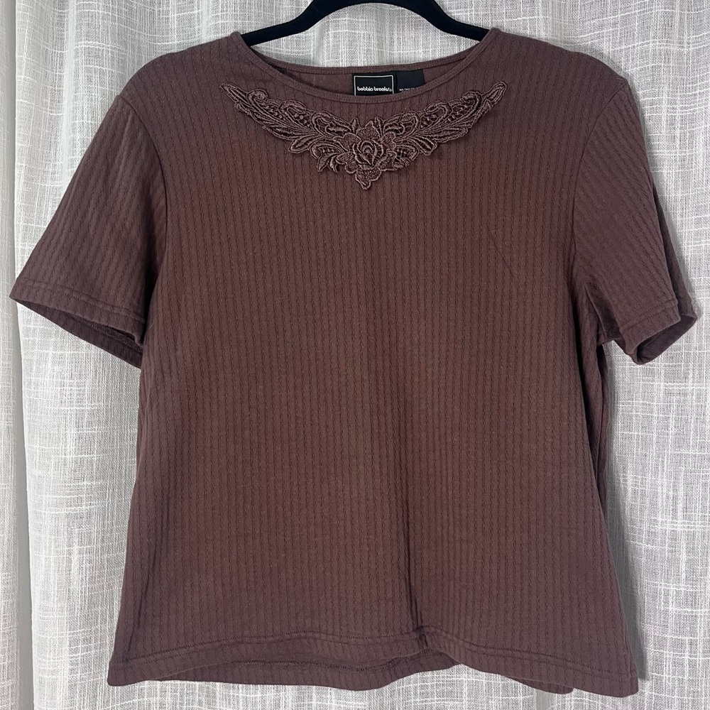 VINTAGE Y2K Women’s Brown Bobbie Brooks Top Flowered 3D Detail Size Medium
